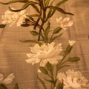 Queen dust ruffle - grey, pink, creme